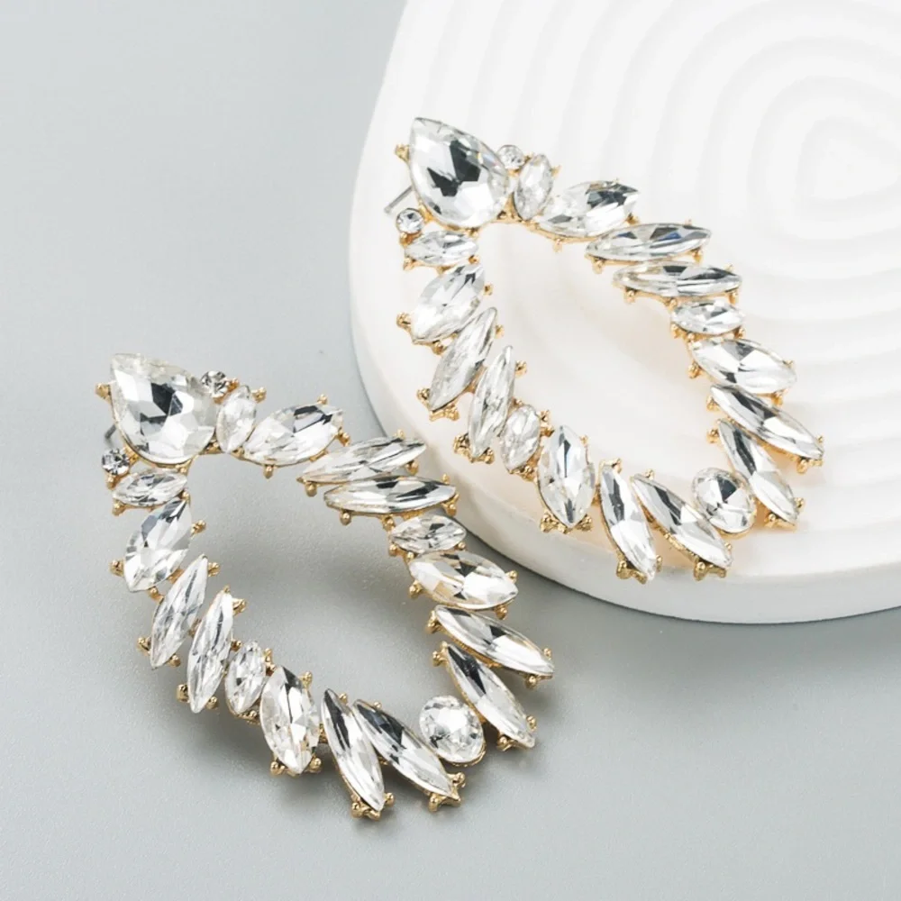 LAST ACT! Fashion Geometric Alloy Diamond-Encrusted Earrings & More Bundle - Picture 5 of 11